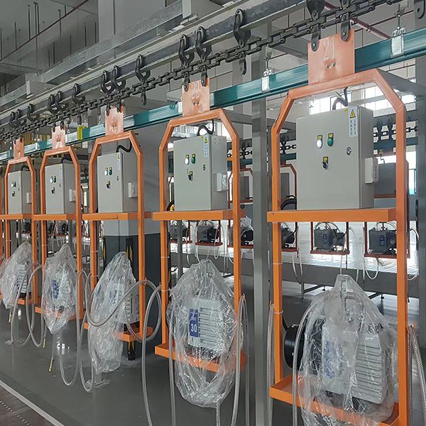 Refrigerator vacuum line